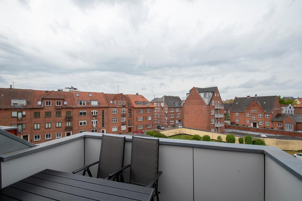 Stylish Two Floor Deluxe Apartment - 2 Bedroom ซันเดอร์เบิร์ก ภายนอก รูปภาพ